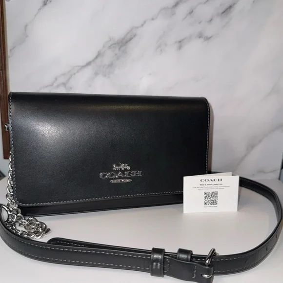 🖤 Coach Black Leather Chain Shoulder / Crossbody Bag 🖤 - Picture 1 of 8